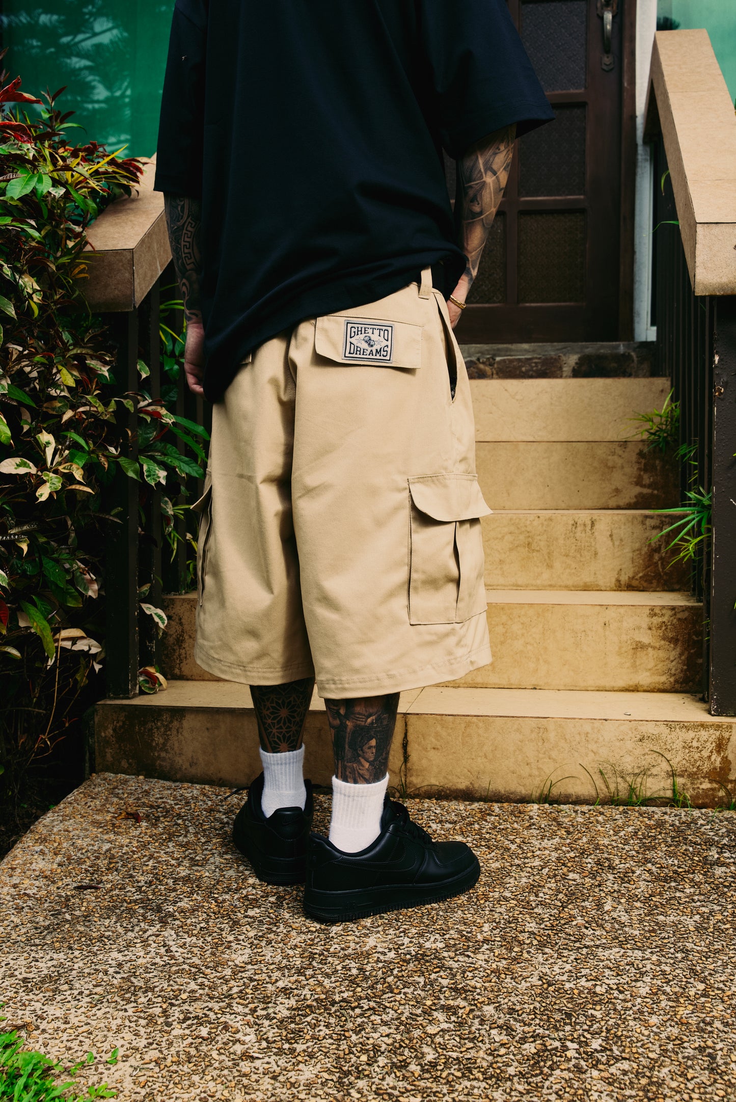 GD KHAKI CARGO SHORTS