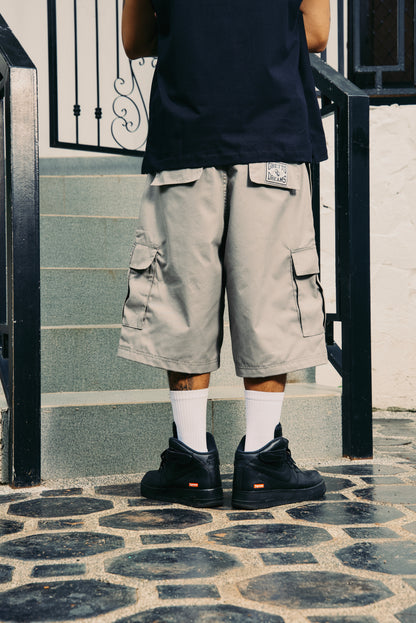 GD GRAY CARGO SHORTS