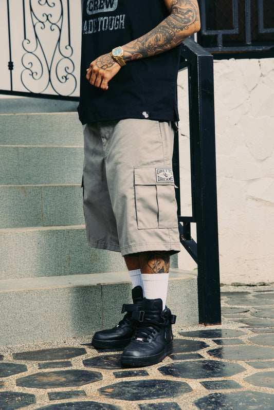 GD GRAY CARGO SHORTS