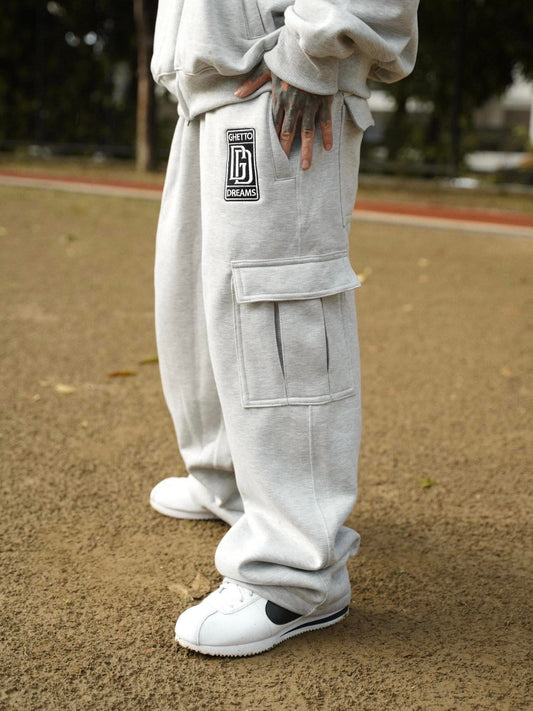GD HEATHER GRAY CARGO SWEATPANTS
